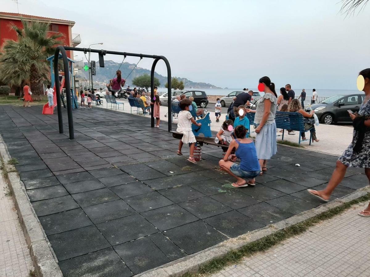 Apartament La Casa Nel Vicolo Giardini-Naxos Zewnętrze zdjęcie